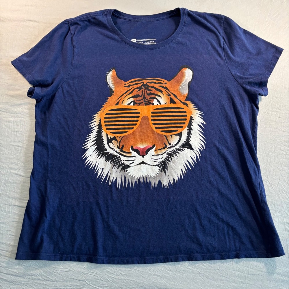 Gildan Navy Blue Tiger with Sunglasses Graphic T-Shirt Womens 2XL